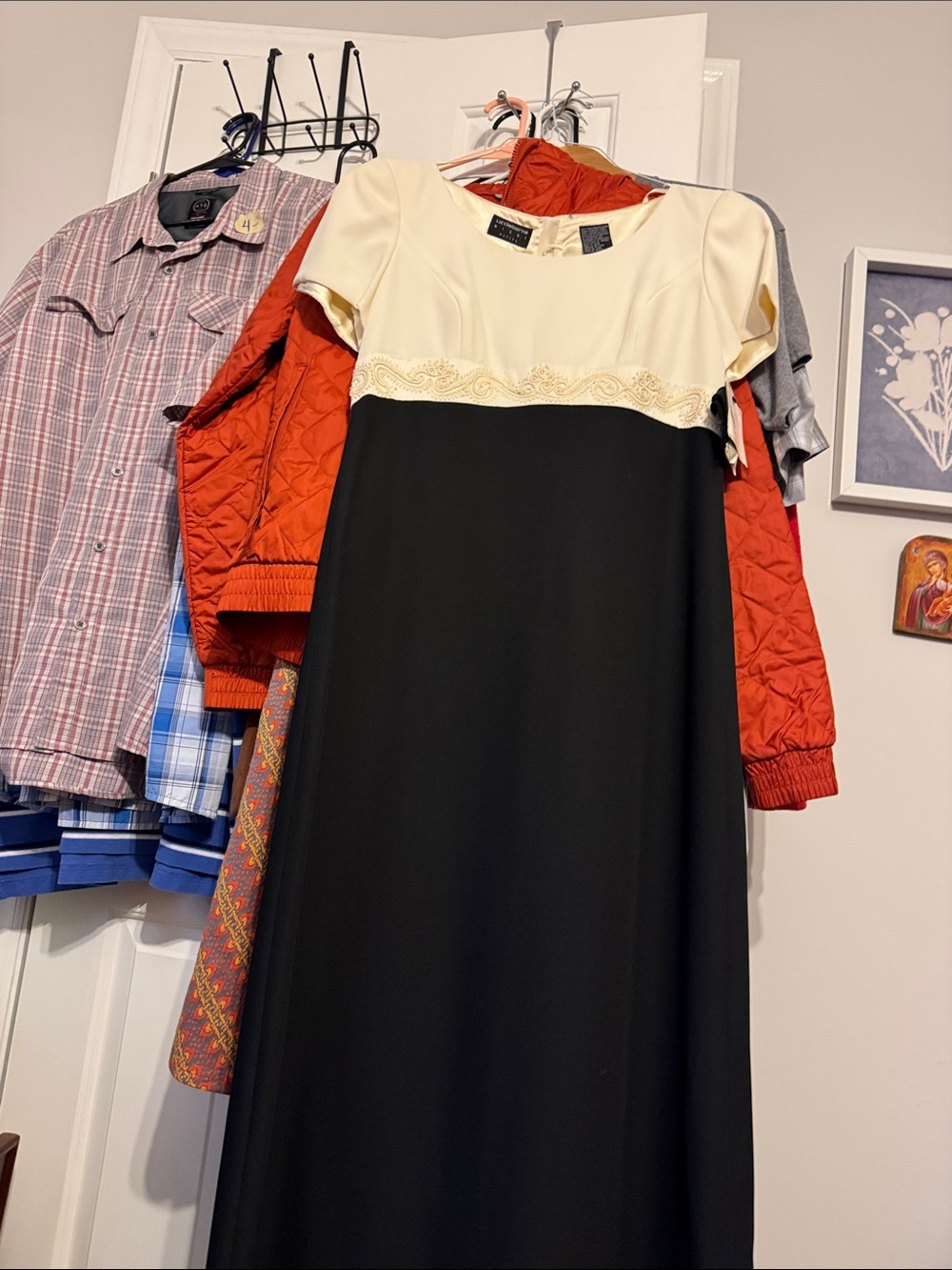 Ladies new Liz Claiborne long formal dress
